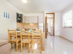  Charming home with swimming pool and beautiful covered terrace  Драмаль
